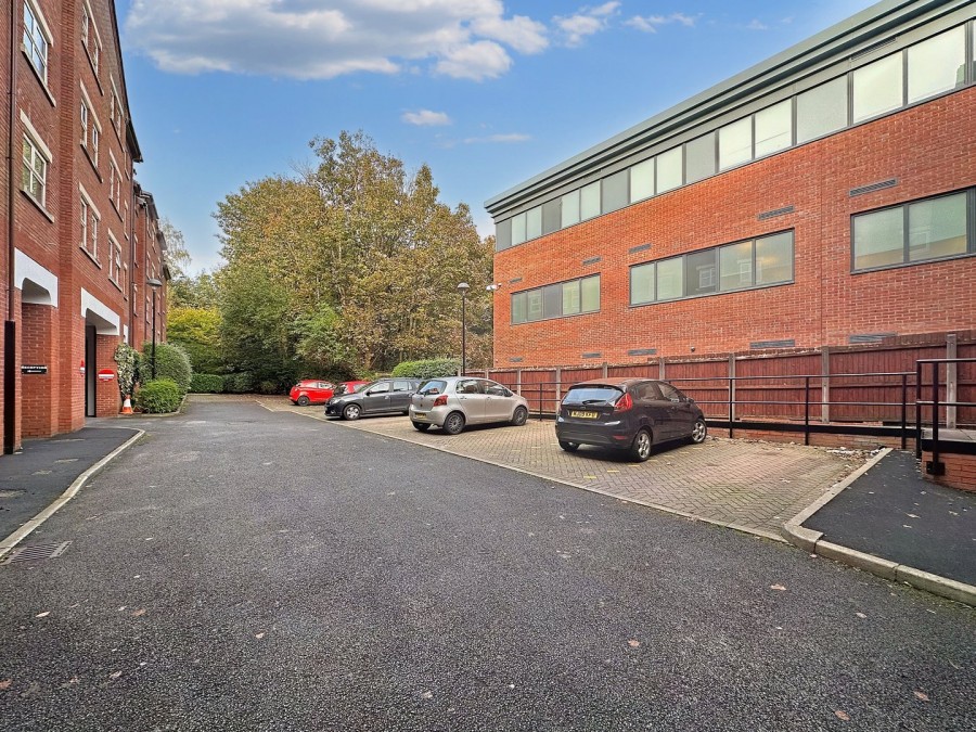 Images for Church Street, Wilmslow, Cheshire EAID:991598241 BID:6255520