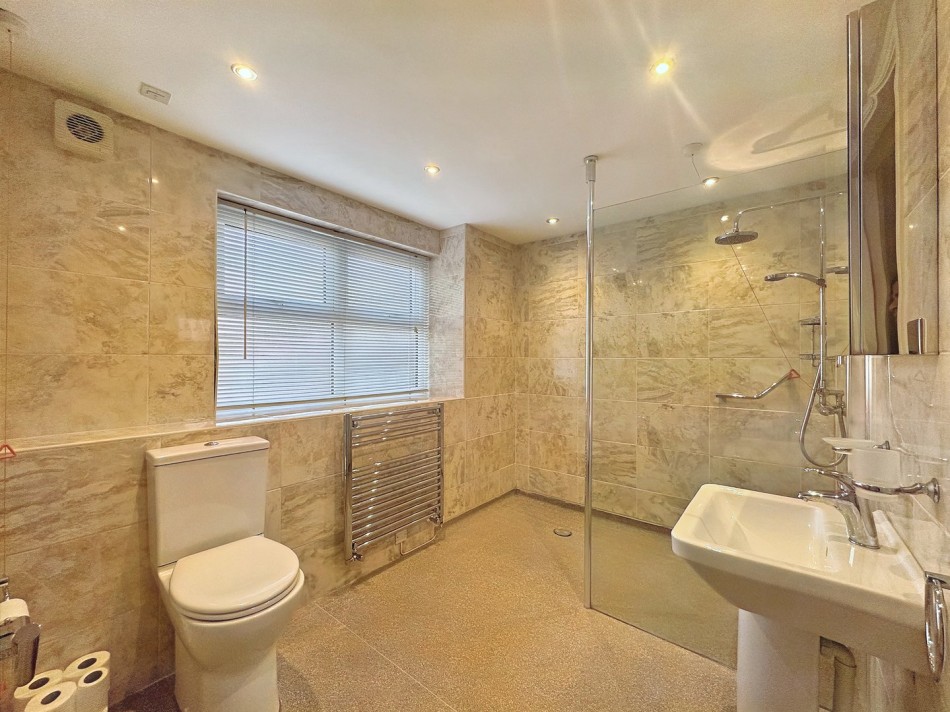 Images for Church Street, Wilmslow, Cheshire EAID:991598241 BID:6255520