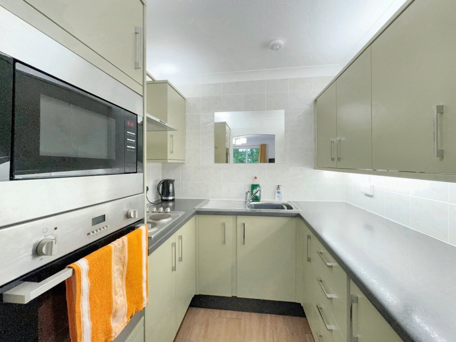 Images for Victoria Road, Wilmslow, Cheshire EAID:991598241 BID:6255520