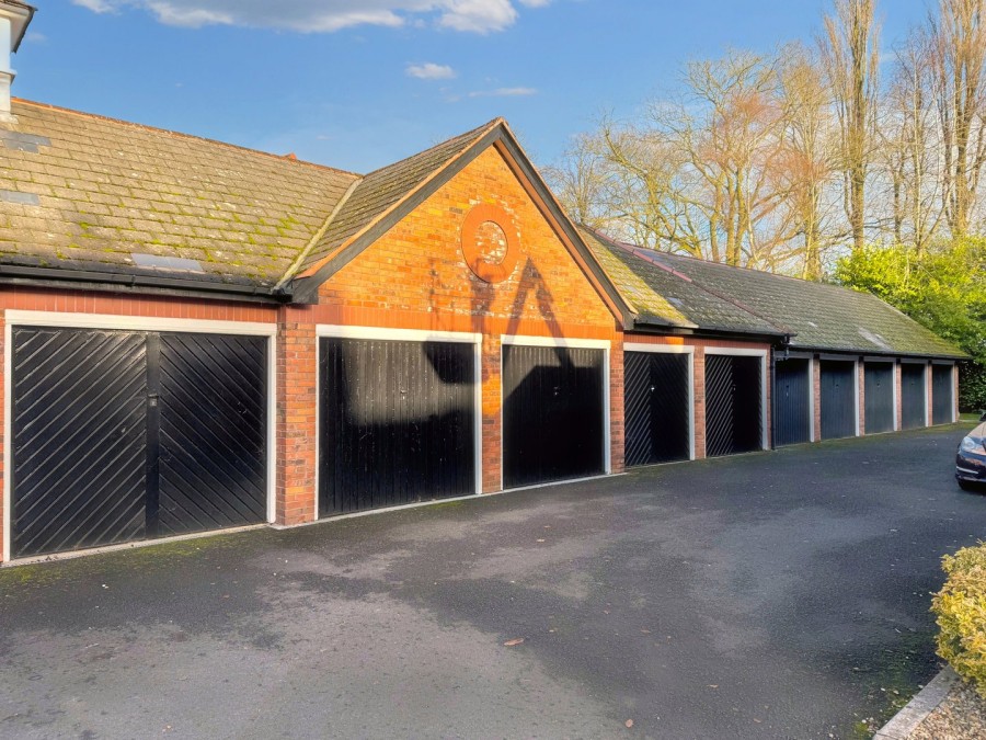 Images for Heyes Lane, Alderley Edge, Cheshire EAID:991598241 BID:6255520