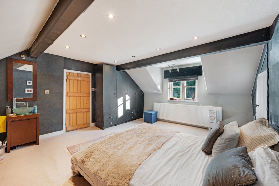 Images for Alderley Edge EAID:991598241 BID:6255520