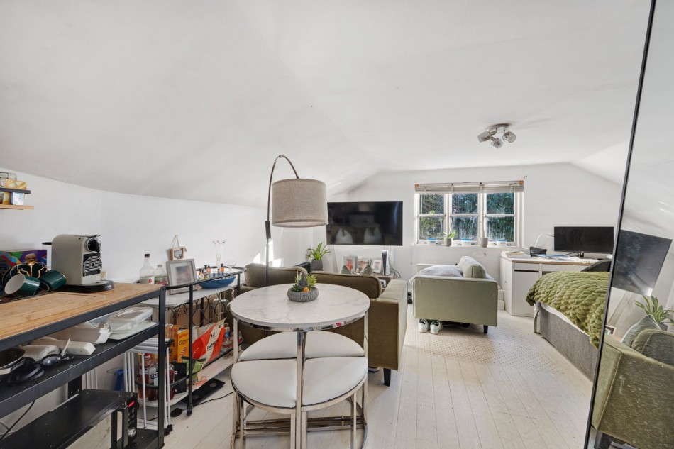 Images for Alderley Edge EAID:991598241 BID:6255520