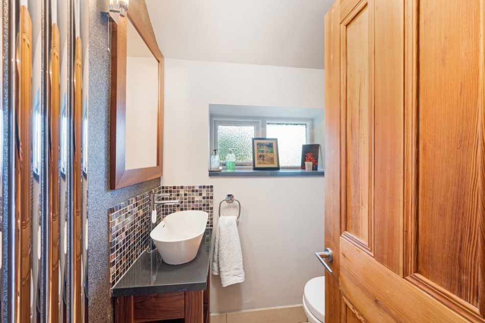Images for Alderley Edge EAID:991598241 BID:6255520