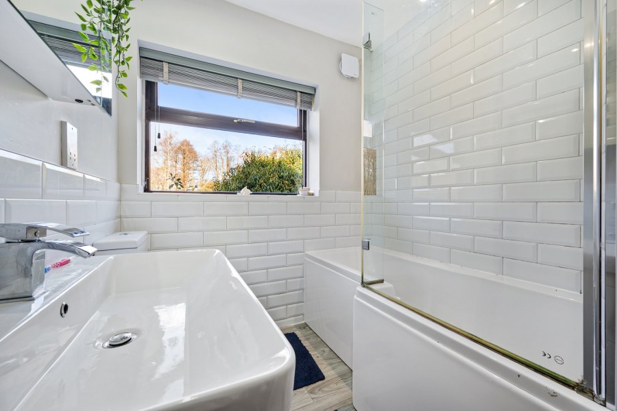 Images for Burford Crescent, Wilmslow, Cheshire EAID:991598241 BID:6255520