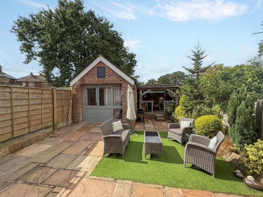 Images for Fairbourne Avenue, Alderley Edge, Cheshire EAID:991598241 BID:6255520