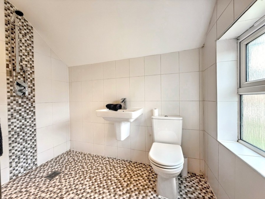 Images for Handforth, Wilmslow, Cheshire EAID:991598241 BID:6255520