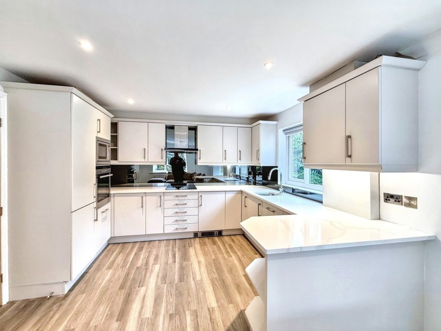 Images for Heyes Lane, Alderley Edge, Cheshire EAID:991598241 BID:6255520