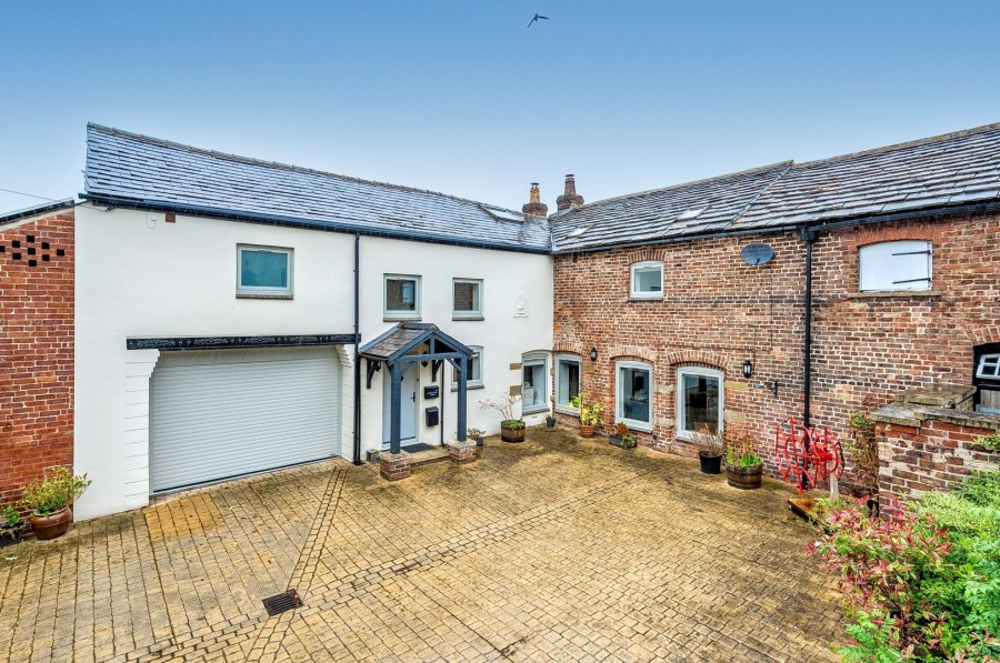 Images for Sutton, Macclesfield, Cheshire EAID:991598241 BID:6255520