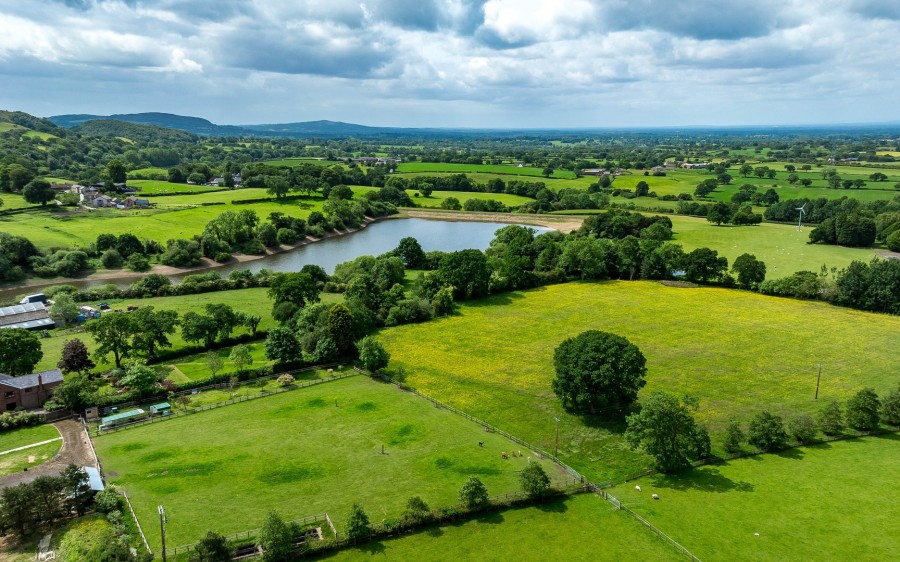 Images for Sutton, Macclesfield, Cheshire EAID:991598241 BID:6255520