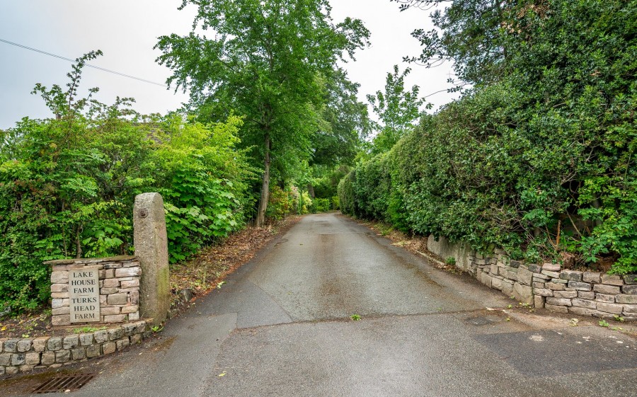 Images for Sutton, Macclesfield, Cheshire EAID:991598241 BID:6255520