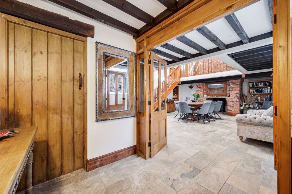 Images for Sutton, Macclesfield, Cheshire EAID:991598241 BID:6255520