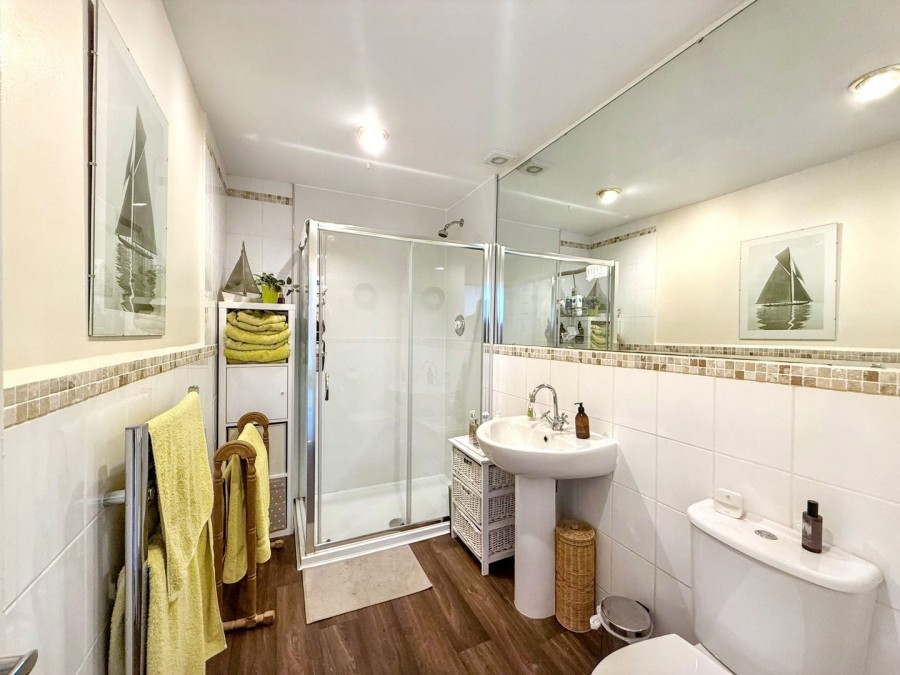 Images for Clarence Court, Wilmslow, Cheshire EAID:991598241 BID:6255520