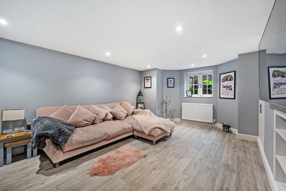 Images for Chapel Road, Alderley Edge, Cheshire EAID:991598241 BID:6255520