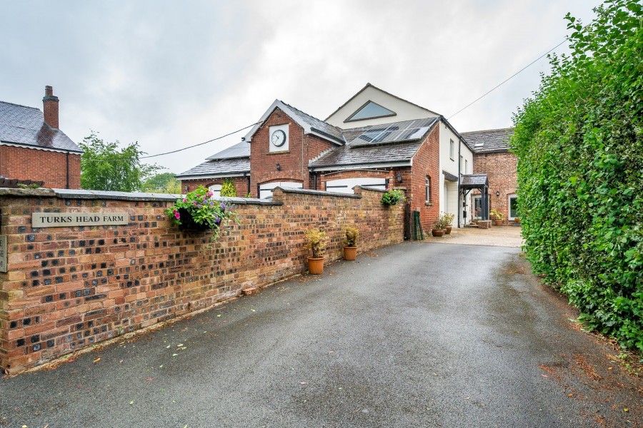 Images for Sutton, Macclesfield, Cheshire EAID:991598241 BID:6255520