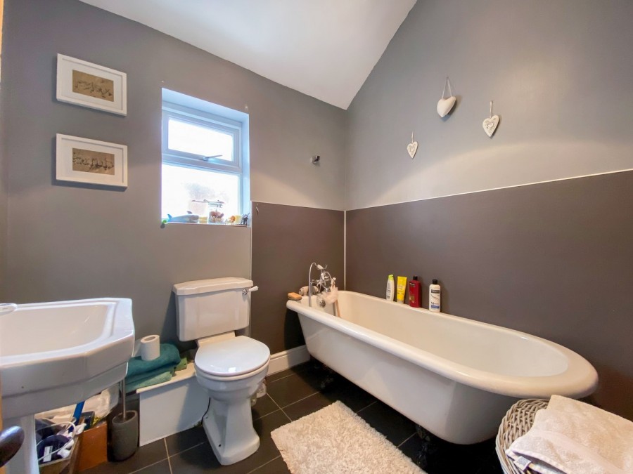 Images for Heyes Lane, Alderley Edge, Cheshire EAID:991598241 BID:6255520