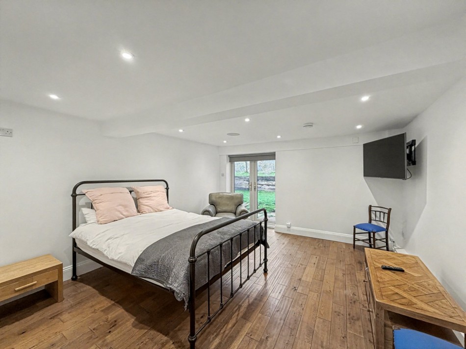 Images for Mobberley, Knutsford, Cheshire EAID:991598241 BID:6255520