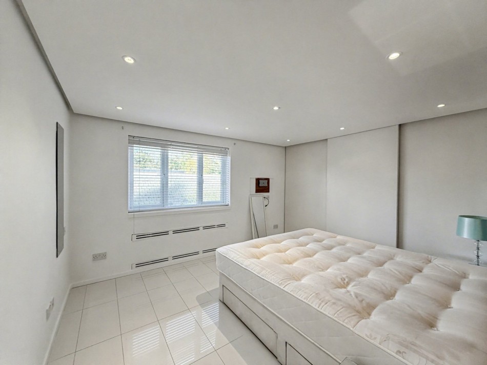 Images for Heyes Lane, Alderley Edge, Cheshire EAID:991598241 BID:6255520