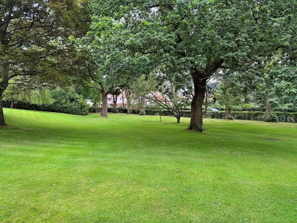 Images for Heyes Lane, Alderley Edge, Cheshire EAID:991598241 BID:6255520