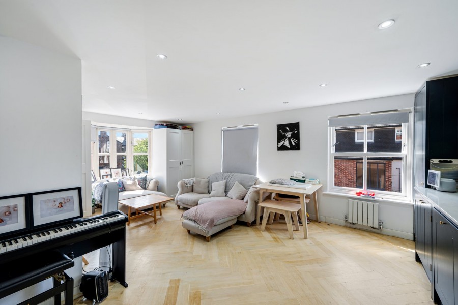 Images for London Road, Alderley Edge, Cheshire EAID:991598241 BID:6255520