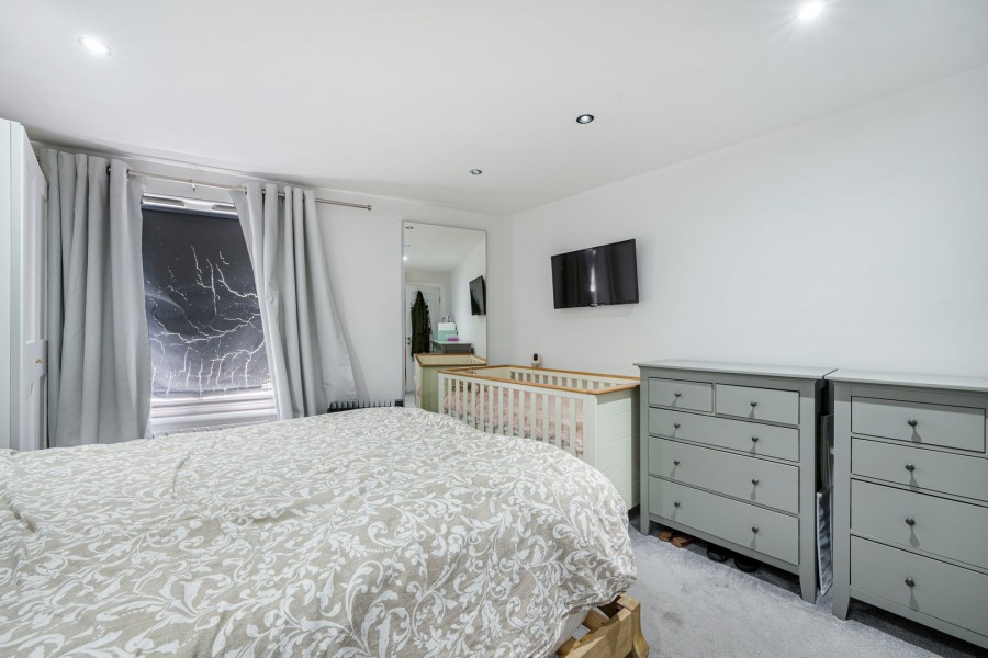 Images for London Road, Alderley Edge, Cheshire EAID:991598241 BID:6255520
