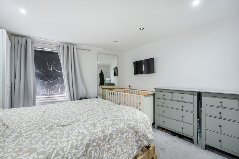 Images for London Road, Alderley Edge, Cheshire EAID:991598241 BID:6255520