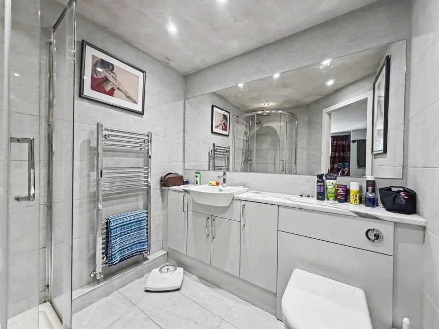 Images for London Road, Alderley Edge, Cheshire EAID:991598241 BID:6255520