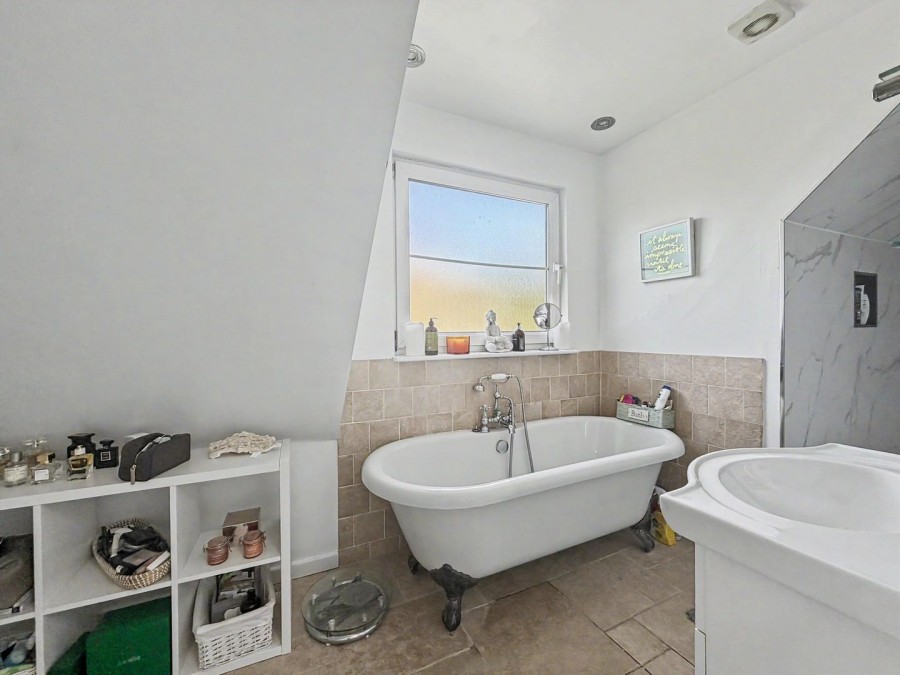 Images for Chapel Road, Alderley Edge, Cheshire EAID:991598241 BID:6255520